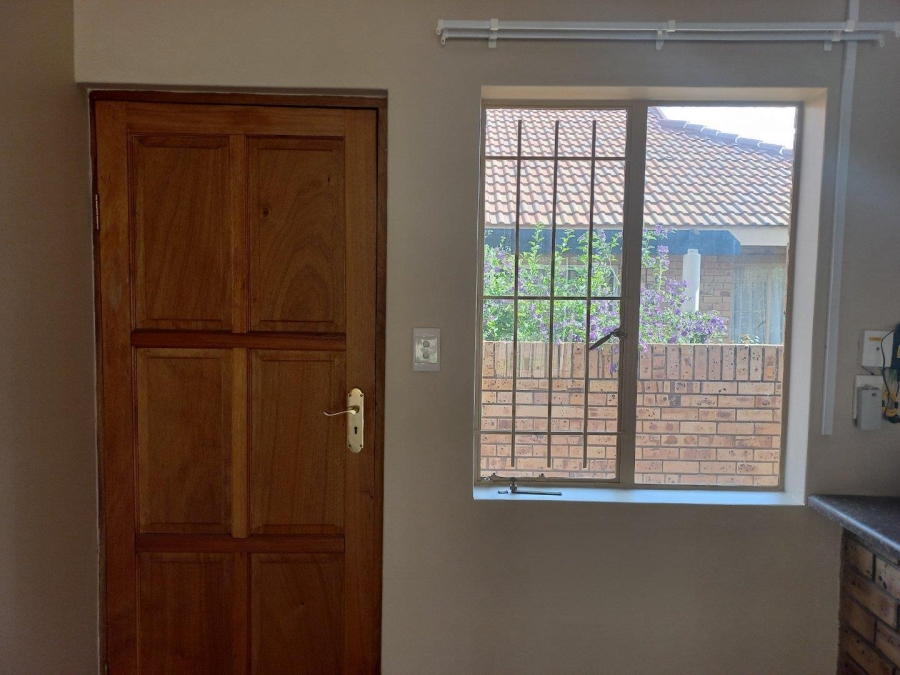 To Let 3 Bedroom Property for Rent in Langenhovenpark Free State